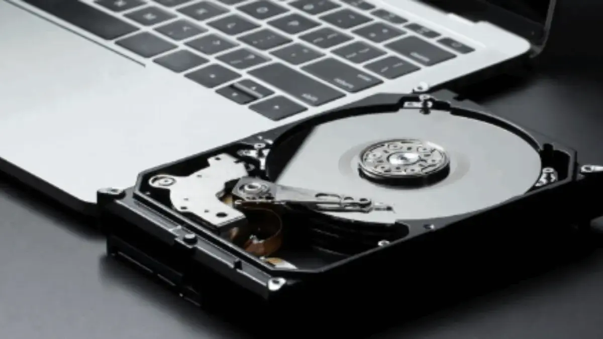 Sering Lupa Backup Data Laptop? Ini 5 Risiko Serius yang Mengintai Tanpa Peringatan