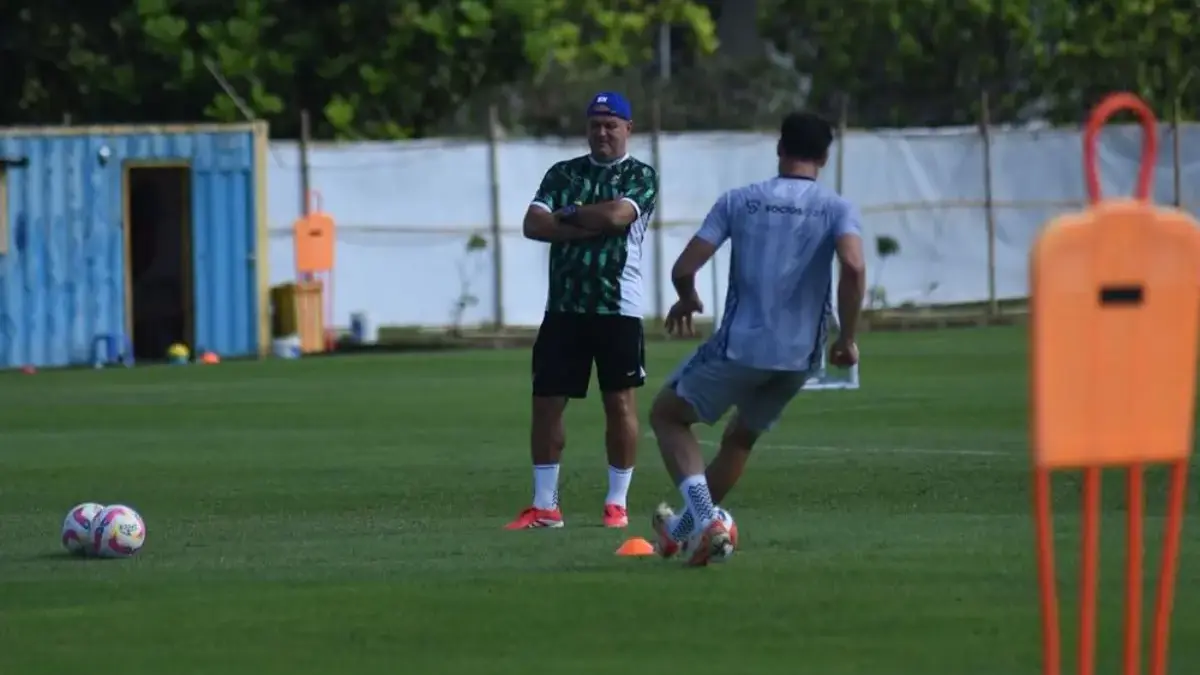 Bojan Hodak Persib