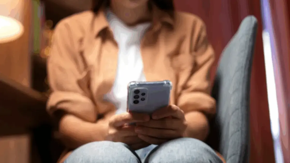 Screen Time: Panduan Sehat Menatap Layar Smartphone di Era Digital
