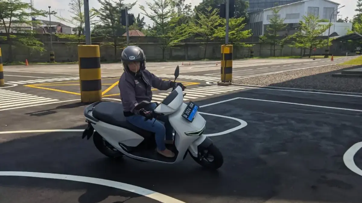 Menikung dengan Aman, Perjalanan Jadi Lebih Nyaman