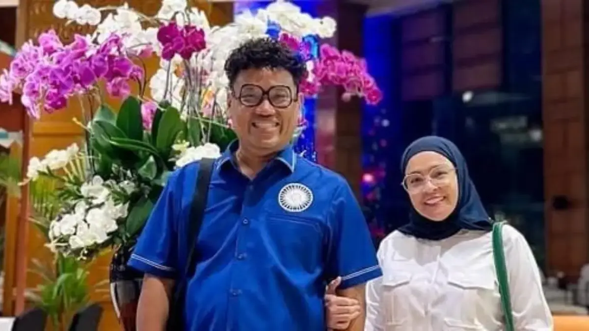 Potret Uya Kuya bersama sang istri