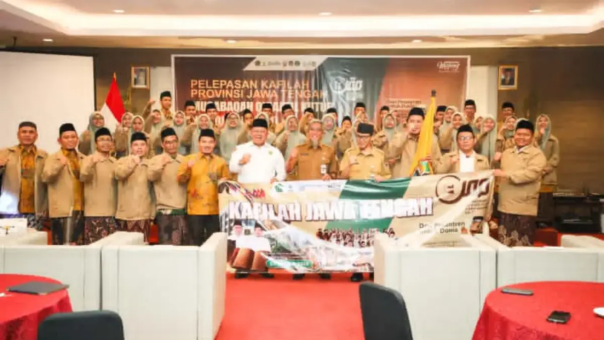 Kafilah Jawa Tengah berpartisipasi dalam Musabaqah Qiraatil Kutub (MQK) Nasional ke-8 yang digelar di Kabupate