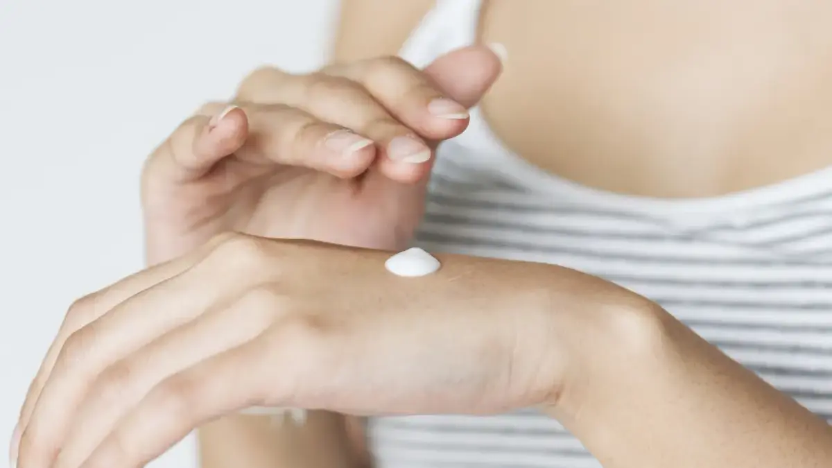 Moisturizer vs Toner: Mana yang Lebih Penting?