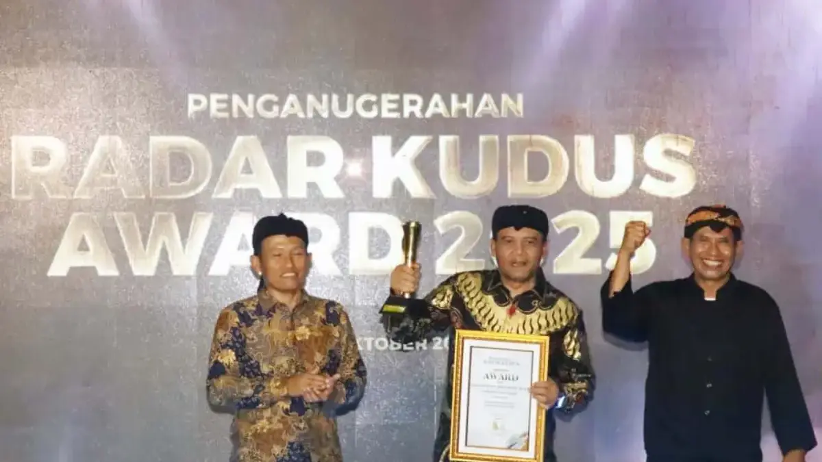 Gubernur Ahmad Luthfi Raih Penghargaan Pemimpin Percepatan Ekonomi Daerah
