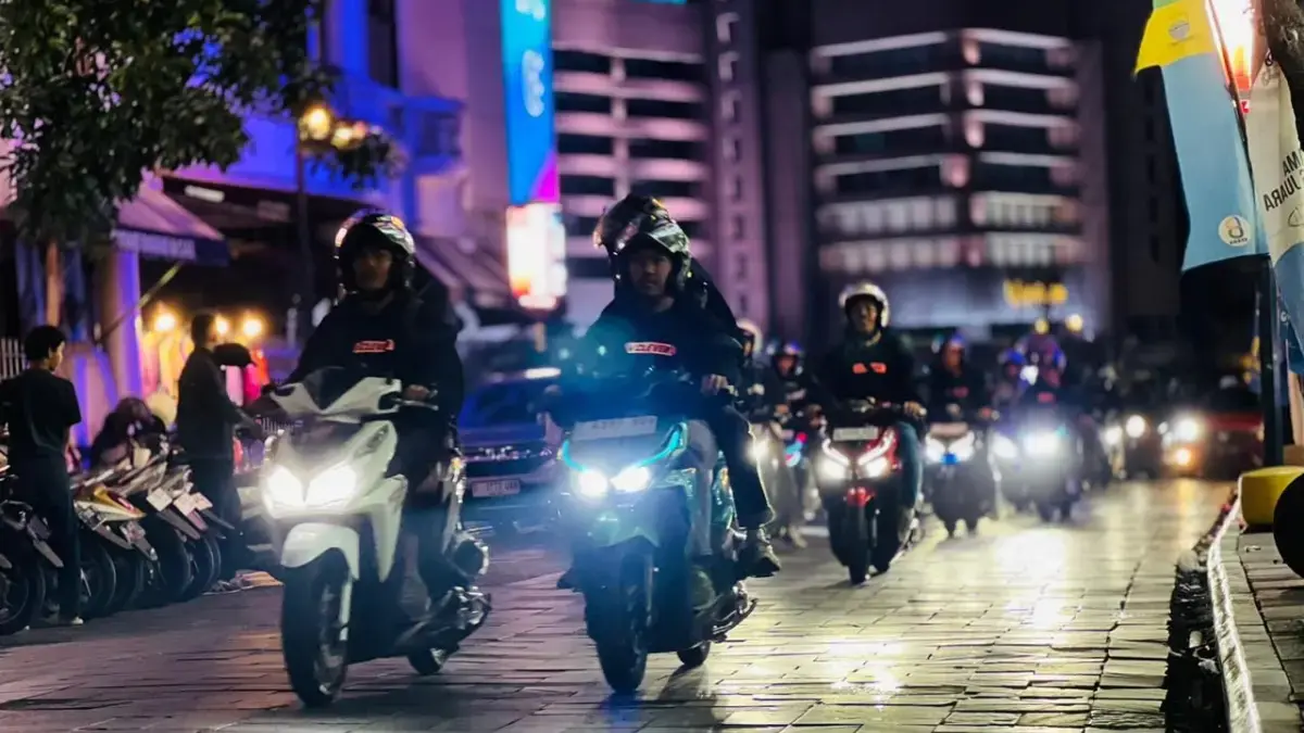 Semangat Kebersamaan Warnai Nocturnity Riding di Kota Bandung