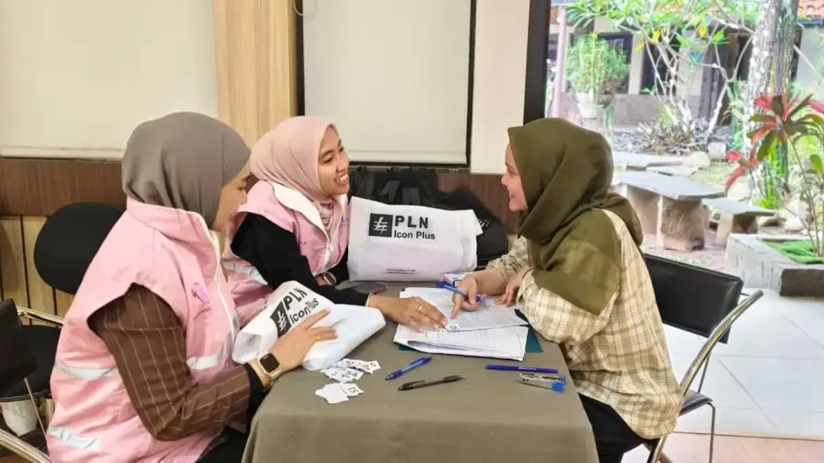 Srikandi PLN Icon Plus Regional Jawa Barat Tebar Kepedulian Lewat Aksi Donor Darah di Momen HLN ke-80
