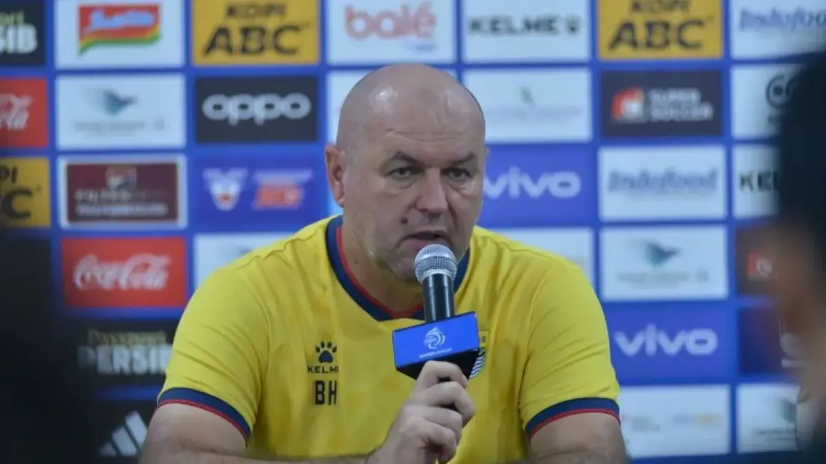 Persib Tekuk Persis, Bojan Hodak Ungkap Alasan Ganti Saddil Ramdani Lebih Cepat Persib Tekuk Persis, Bojan Hodak Ungkap Alasan Ganti Saddil Ramdani Lebih Cepat