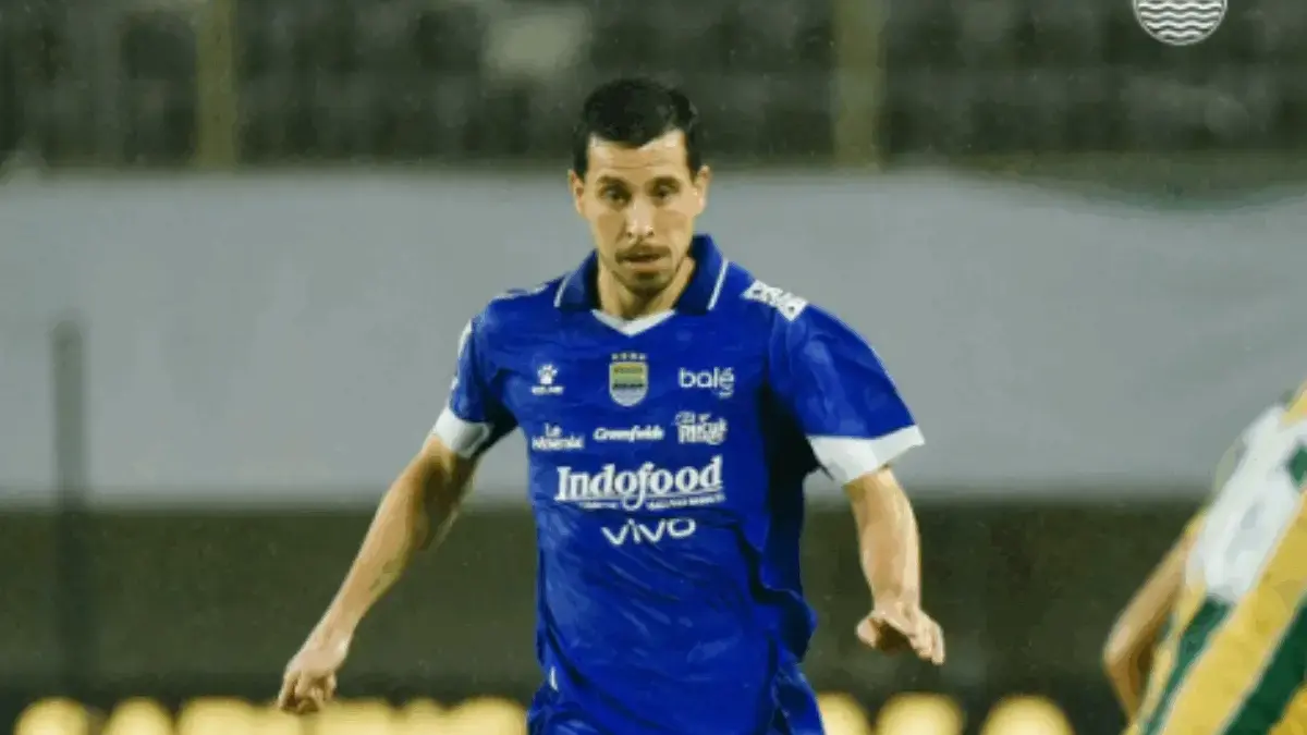 Thom Haye Ungkap Kunci Kemenangan Persib Bandung atas PSBS Biak di Super League