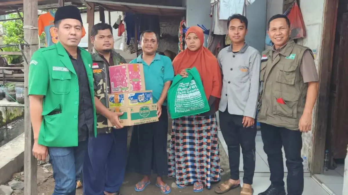GP Ansor Berikan Warung BUMA kepada Banser Korban Penganiayaan Saat Hadiri Pengajian