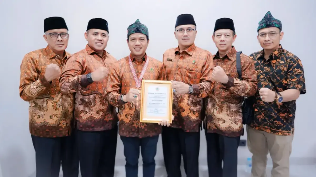 PWRI Anugerahkan Penghargaan Wredatama Nugraha Utama untuk Bupati Bandung Dadang Supriatna