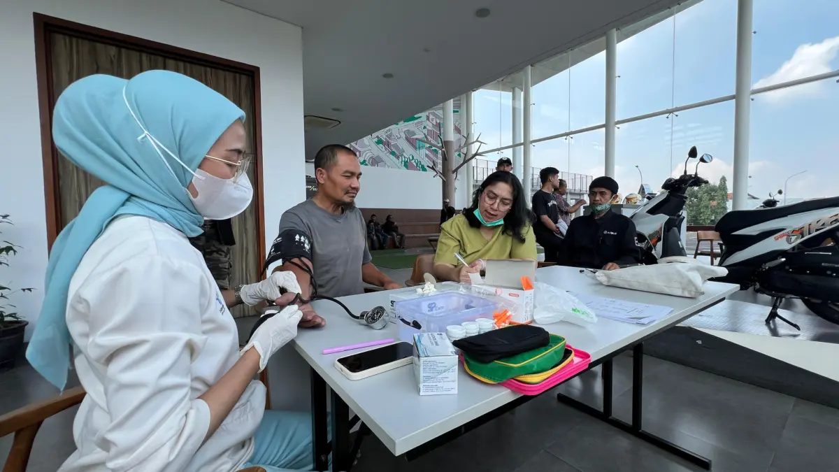 DAM Ajak Warga Hidup Sehat dan Aman di Jalan Raya dalam Peringatan Hari Kesehatan Nasional DAM Ajak Warga Hidup Sehat dan Aman di Jalan Raya dalam Peringatan Hari Kesehatan Nasional