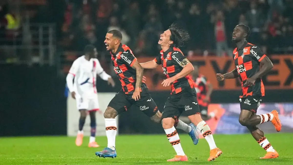 PSG Ditahan Lorient 1-1, Posisi Puncak Ligue 1 Terancam Direbut Marseille PSG Ditahan Lorient 1-1, Posisi Puncak Ligue 1 Terancam Direbut Marseille