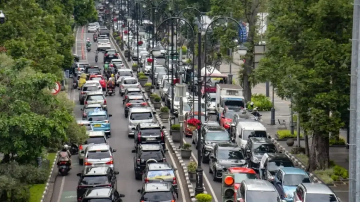 Ilustrasi lalu lintas macet di Bandung