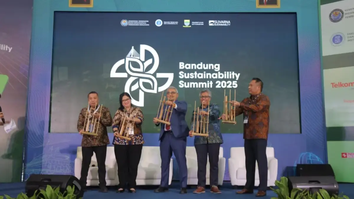 Bandung Sustainability Summit 2025 Resmi Dibuka: Dorong Aksi Kolektif Pembangunan Infrastruktur Berkelanjutan Bandung Sustainability Summit 2025 Resmi Dibuka: Dorong Aksi Kolektif Menuju Pembangunan Infrastruktur Berkela
