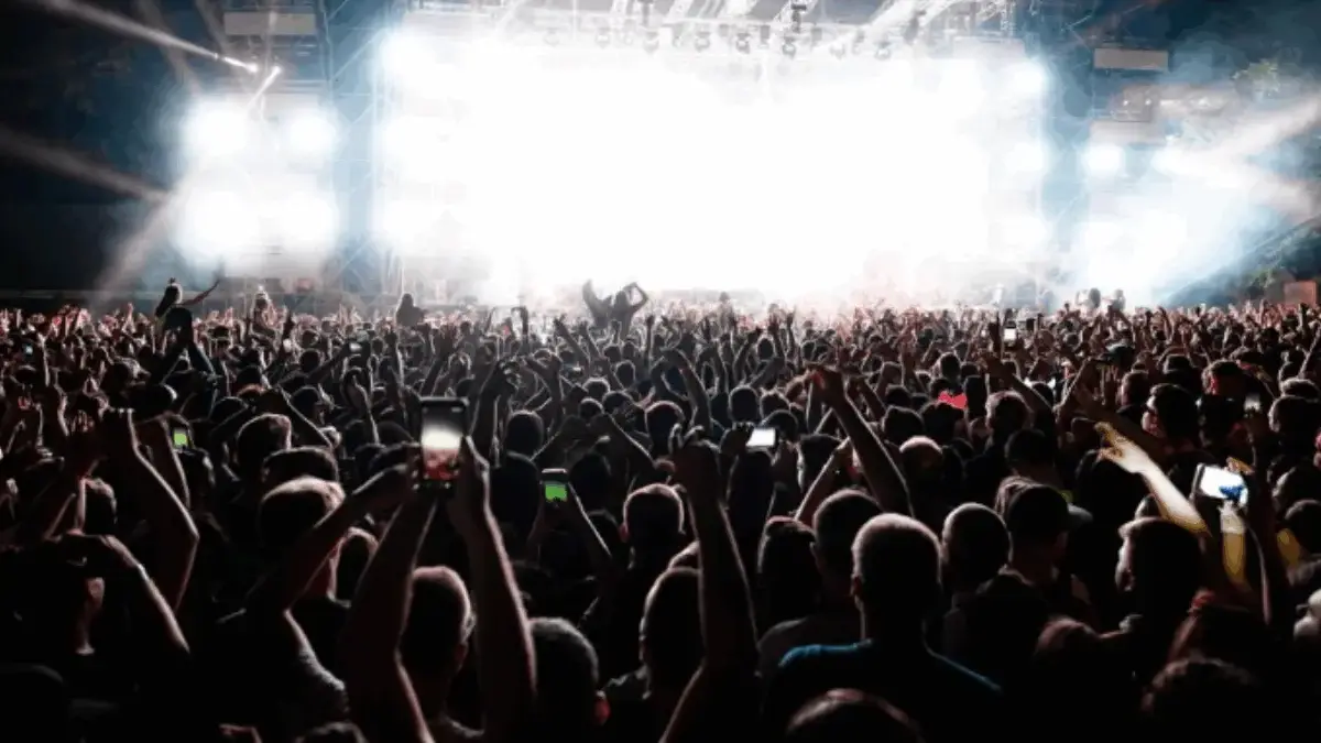 12 Event dan Konser Seru di Bandung Akhir Pekan Ini 28–30 November 2025 12 Event dan Konser Seru di Bandung Akhir Pekan Ini 28–30 November 2025