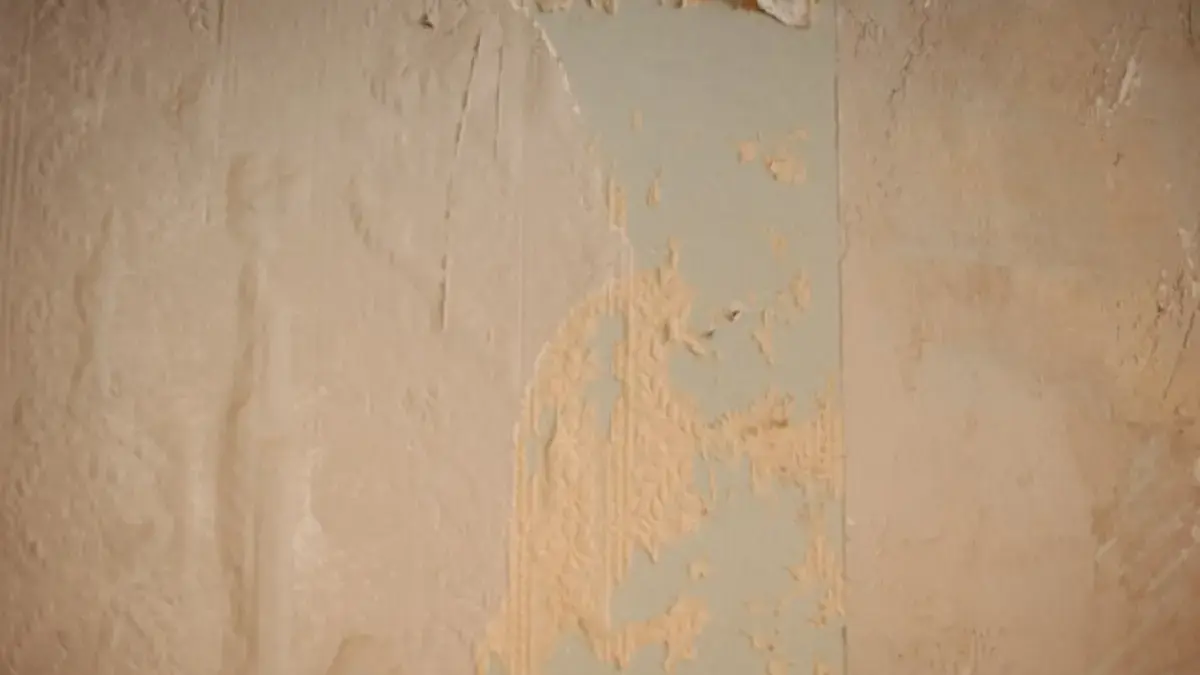 Cara mengatasi tembok rembes karena air hujan