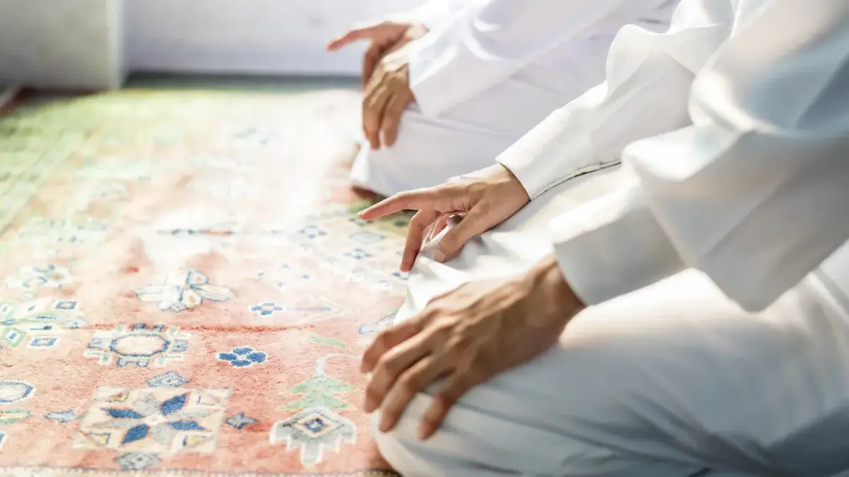 Tata Cara Sholat Hajat Lengkap, Niat, Doa, dan Waktu Terbaik Mengerjakannya