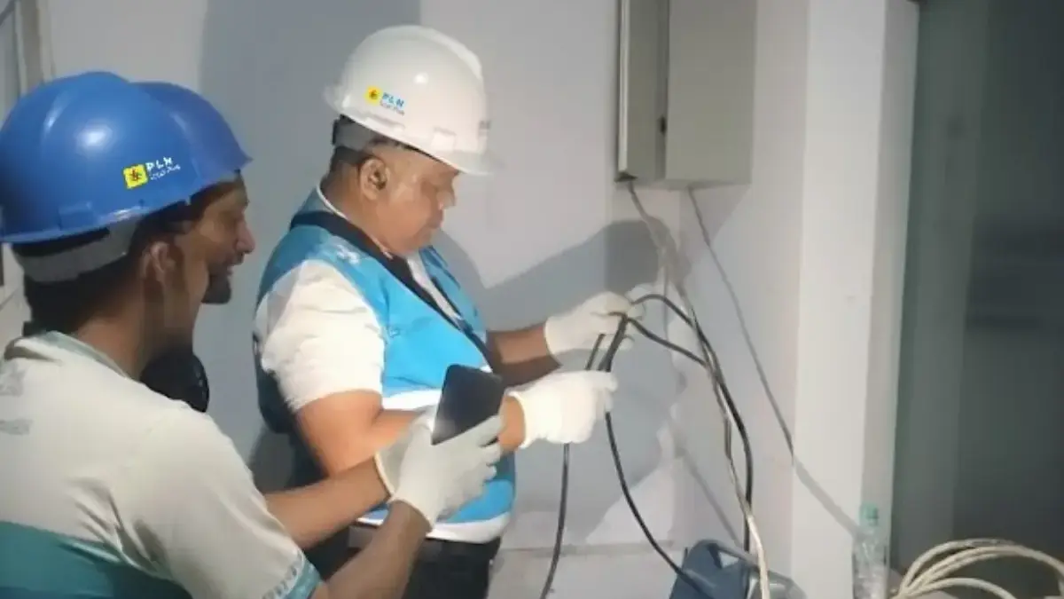 PLN Icon Plus Aktivasi Jaringan Komunikasi Lewat Internet Satelit di Wilayah Bencana