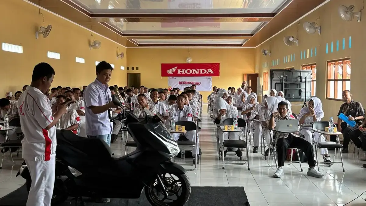 Perkuat Pendidikan Vokasi di Karawang Melalui Program Astra Honda Berbagi Ilmu Perkuat Pendidikan Vokasi di Karawang Melalui Program Astra Honda Berbagi Ilmu