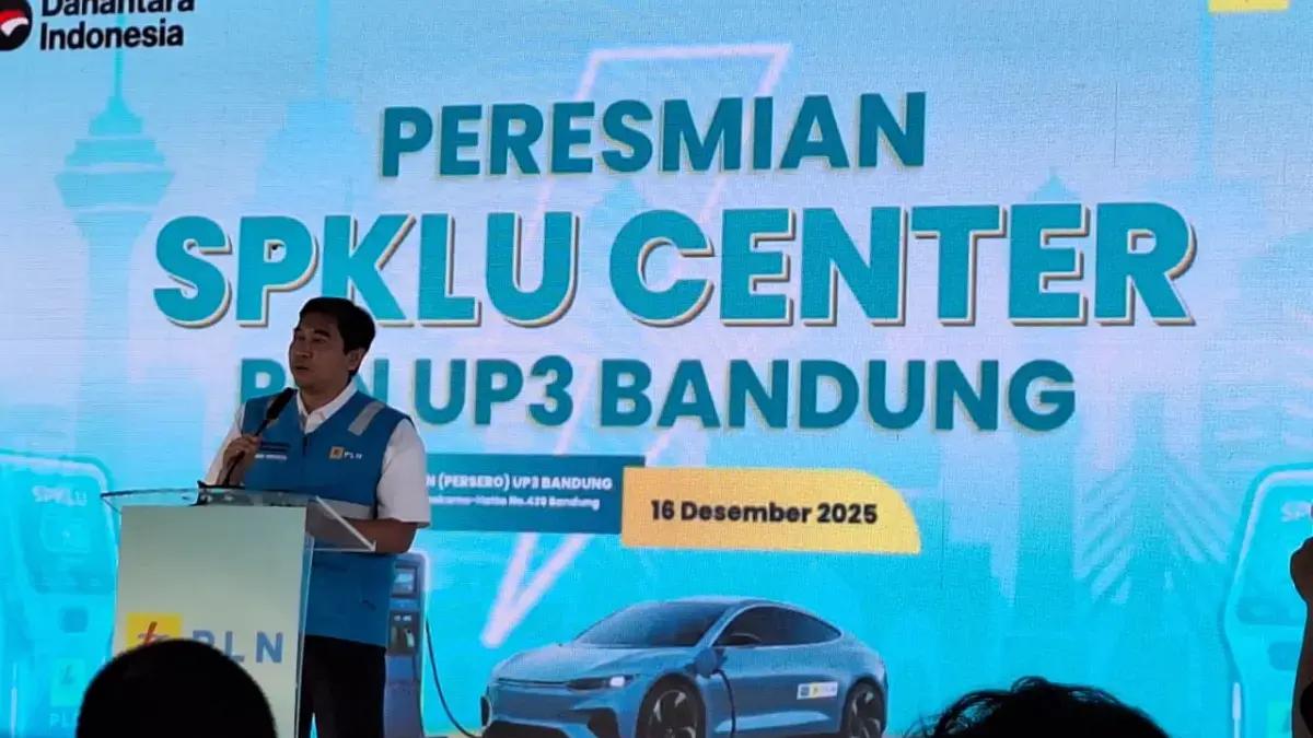 Jelang Libur Nataru, PLN Resmikan SPKLU Center ke-6 di Bandung PLN
