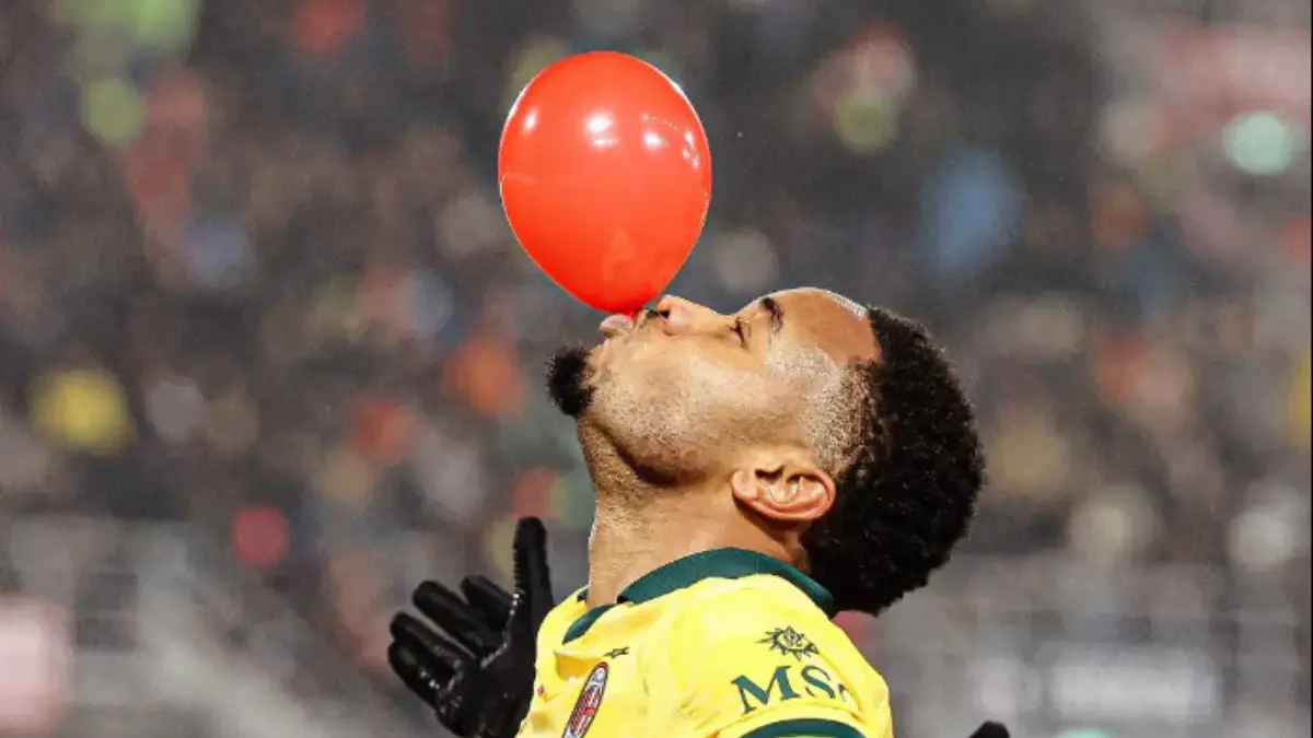 Milan Tempel Inter, Nkunku dan Rabiot Bawa Rossoneri Menang 3-0