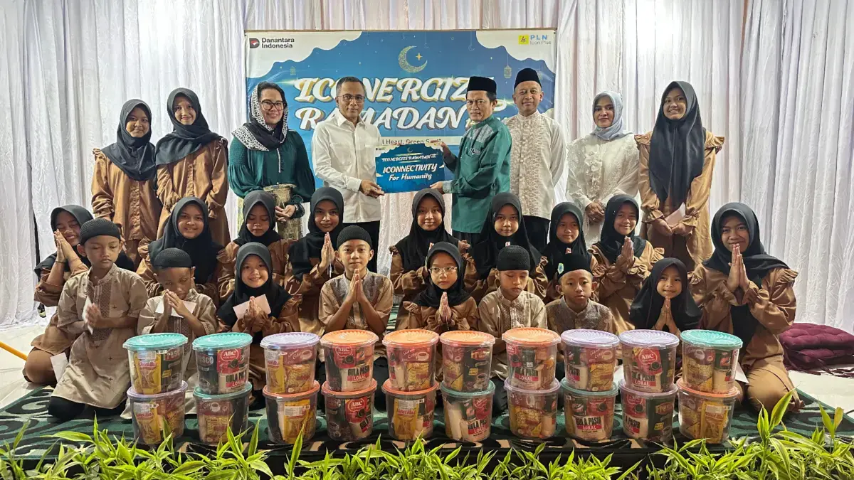 PLN Icon Plus Regional Jawa Barat Salurkan Santunan untuk Panti Asuhan Baitul Arief PLN