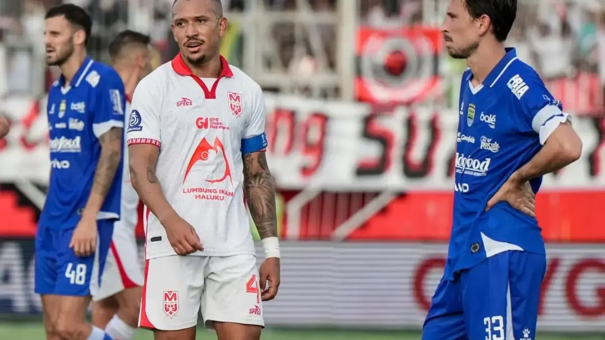 Persib vs Malut United