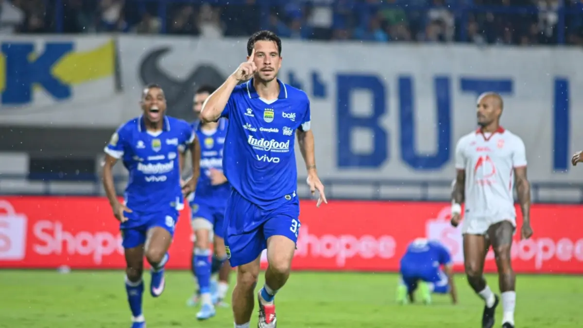 Bukan Akumulasi, Ini Alasan Thom Haye Absen di Laga Persib vs Persita Thom Haye