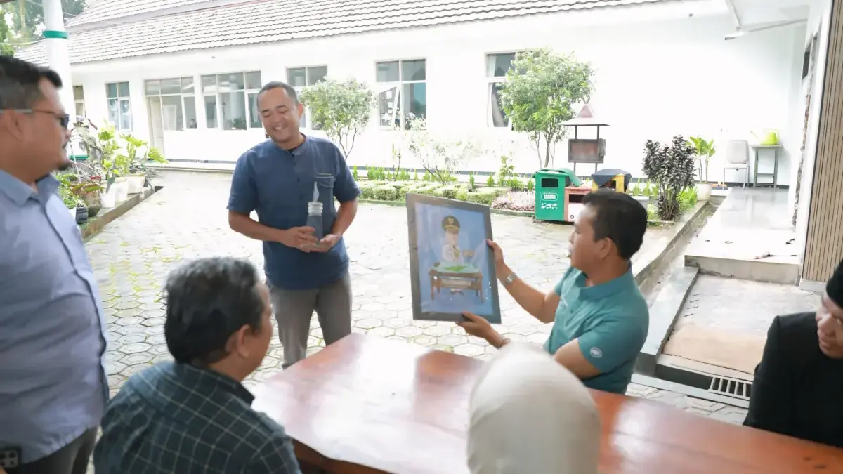 Bupati Bandung Dinobatkan Sebagai Pemimpin Inovatif oleh Redaksi Jabar Ekspres