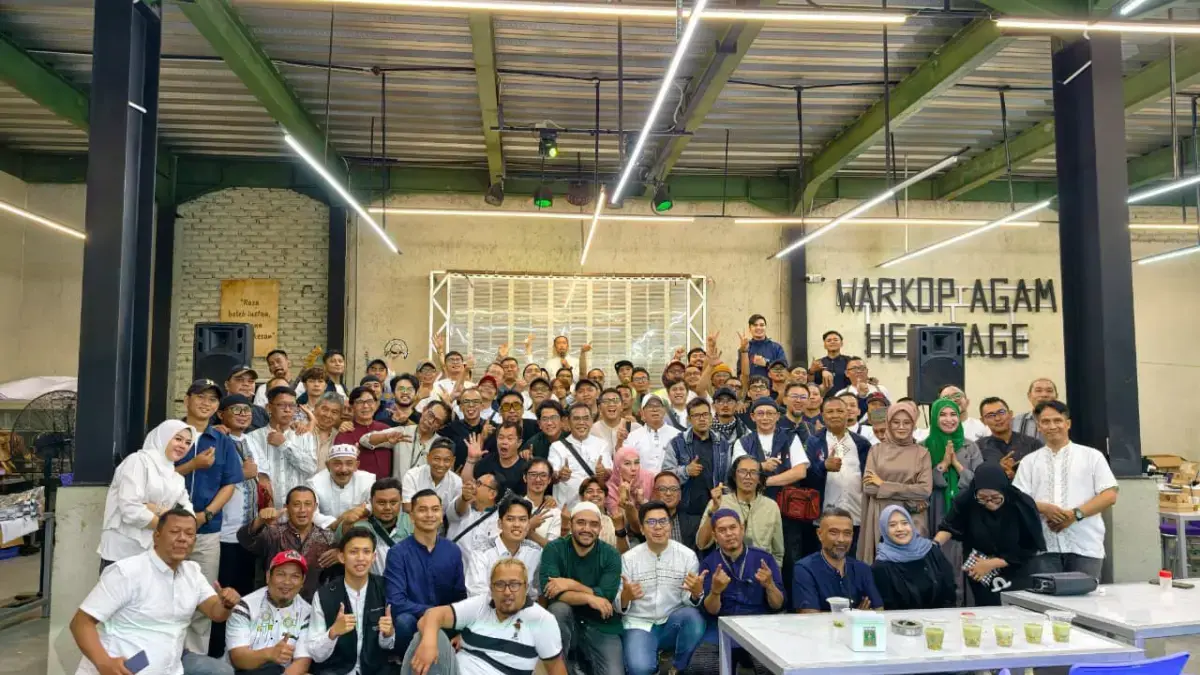 ADV Rider Bandung Gelar Buka Bersama Anak Yatim ADV Rider Bandung Gelar Buka Bersama Anak Yatim