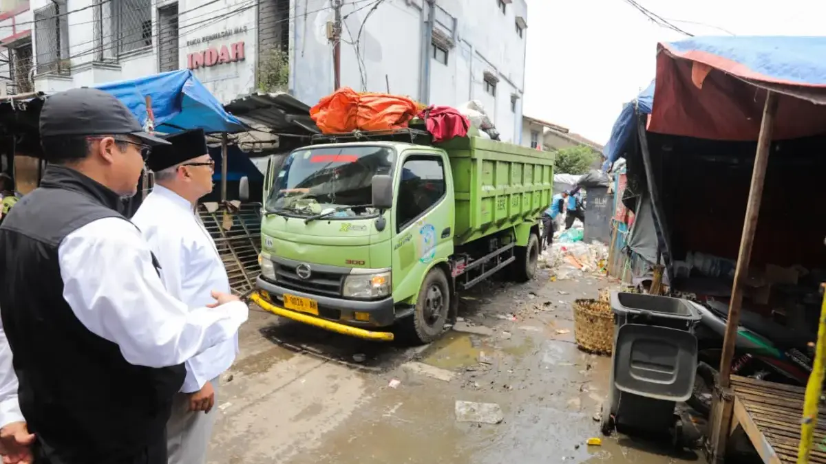 Pengangkutan ke TPA Sarimukti Kembali Berjalan, Penanganan Sampah Berangsur Normal
