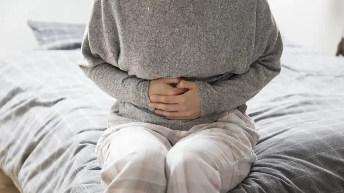 Kenapa Perut Sering Kembung Setelah Makan Opor dan Ketupat? Ini Penjelasan dan Cara Mengatasinya