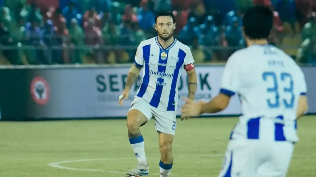 Pengorbanan Marc Klok di Balik Kemenangan Persib Atas Semen Padang Marc Klok