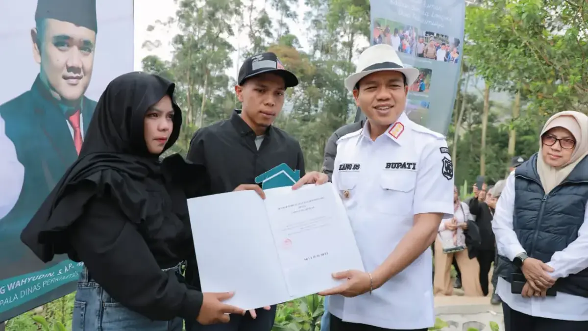 Haru Bercampur Bahagia! KDS Beli Tanah dari Kantong Pribadi untuk Korban Longsor Pangalengan