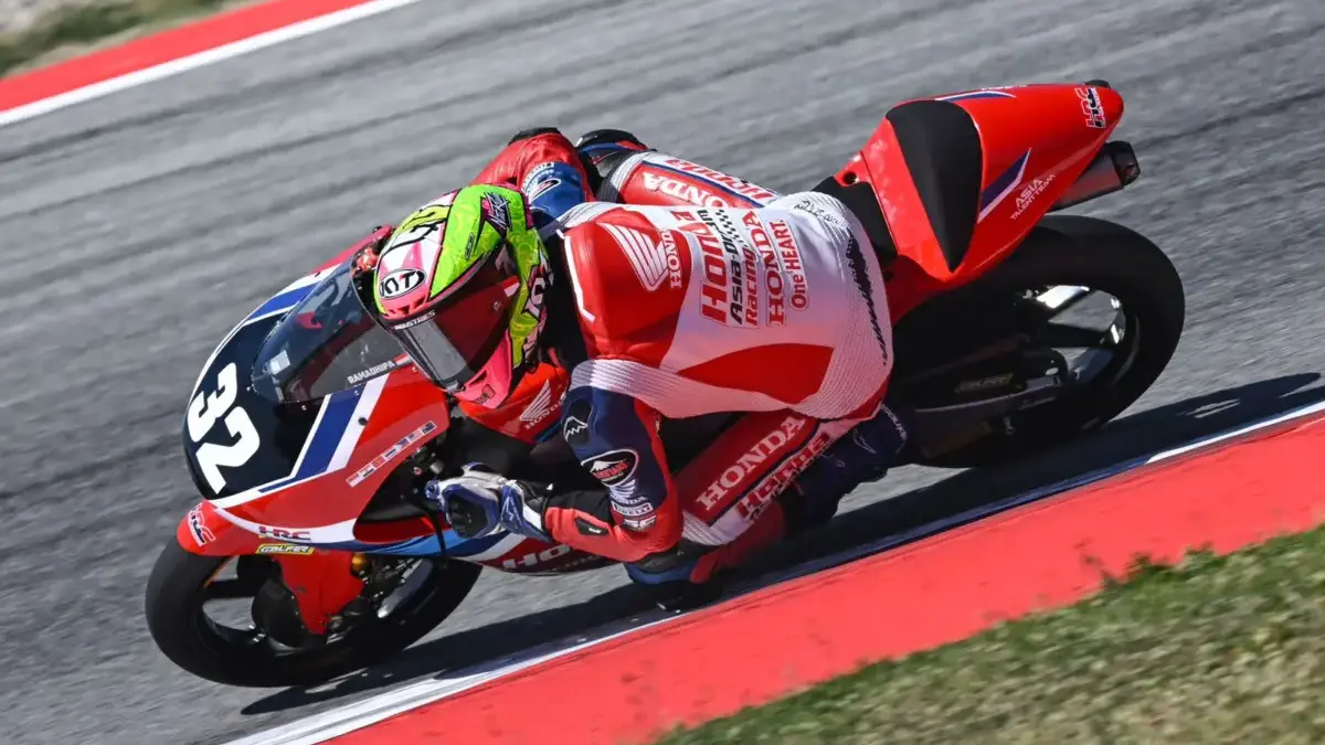 Ramadhipa Impresif, Melesat Raih Podium Perdana di Moto3 Junior Barcelona moto 3