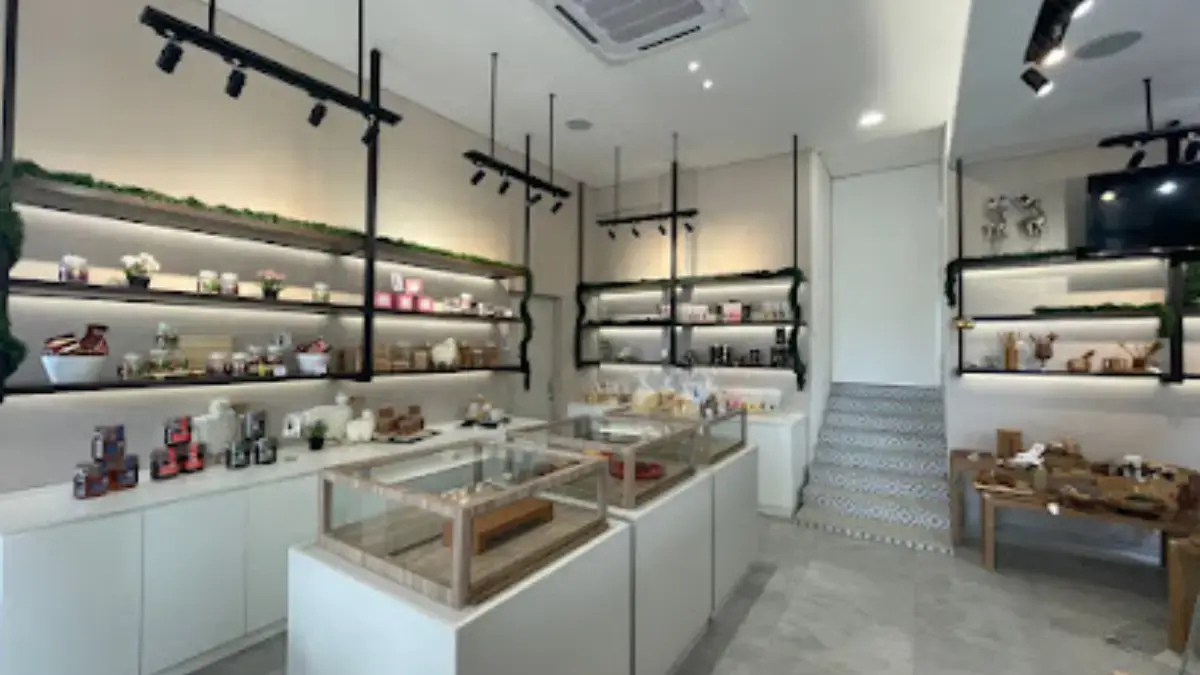 Kuliner Bandung yang Lagi Viral 2026: Bukan Cuma Cuanki Serayu, Ini Tempat yang Lagi Ramai Banget!