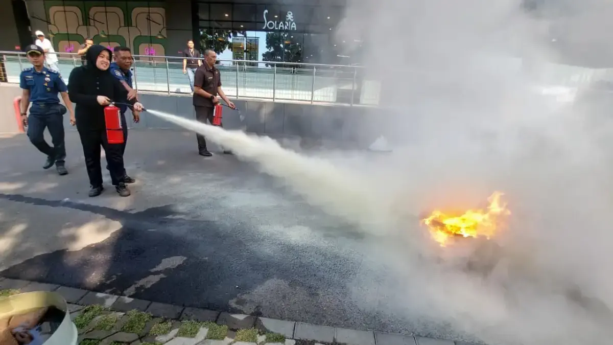 Tingkatkan Standar Keselamatan, Tenth Avenue Mall Rutin Gelar Simulasi Kebakaran Dua Kali Setahun