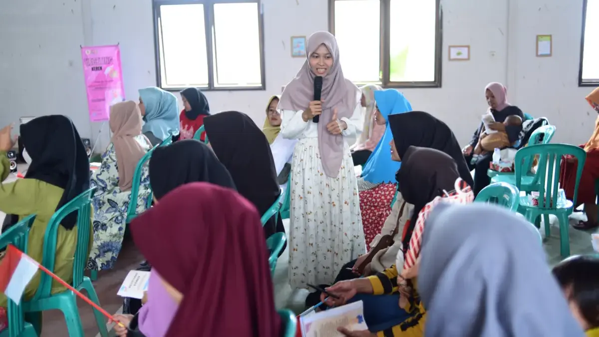 Kebiasaan orang tua memberikan jajanan manis untuk menenangkan anak yang rewel memicu fenomena \"kenyang palsu\"