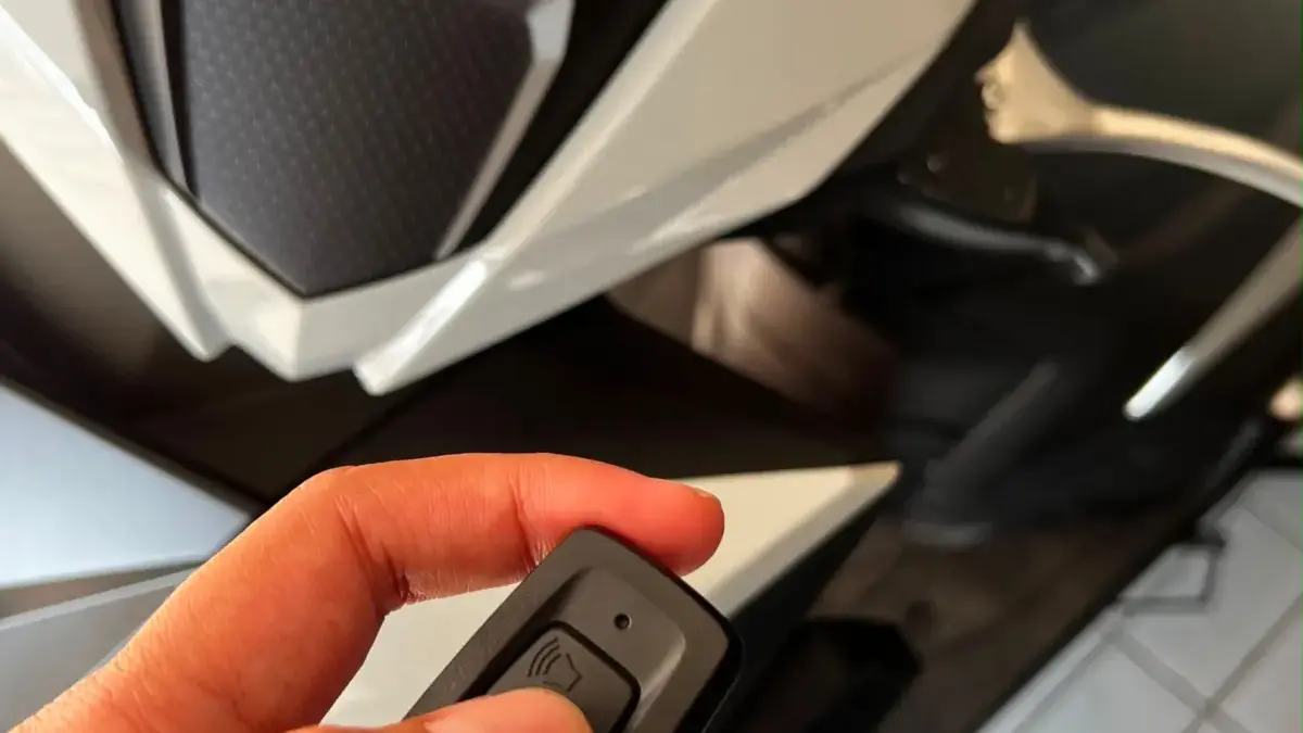 Cara Mengaktifkan Anti Theft Alarm pada Honda Vario Evo 160 Cara Mengaktifkan Anti Theft Alarm pada Honda Vario Evo 160