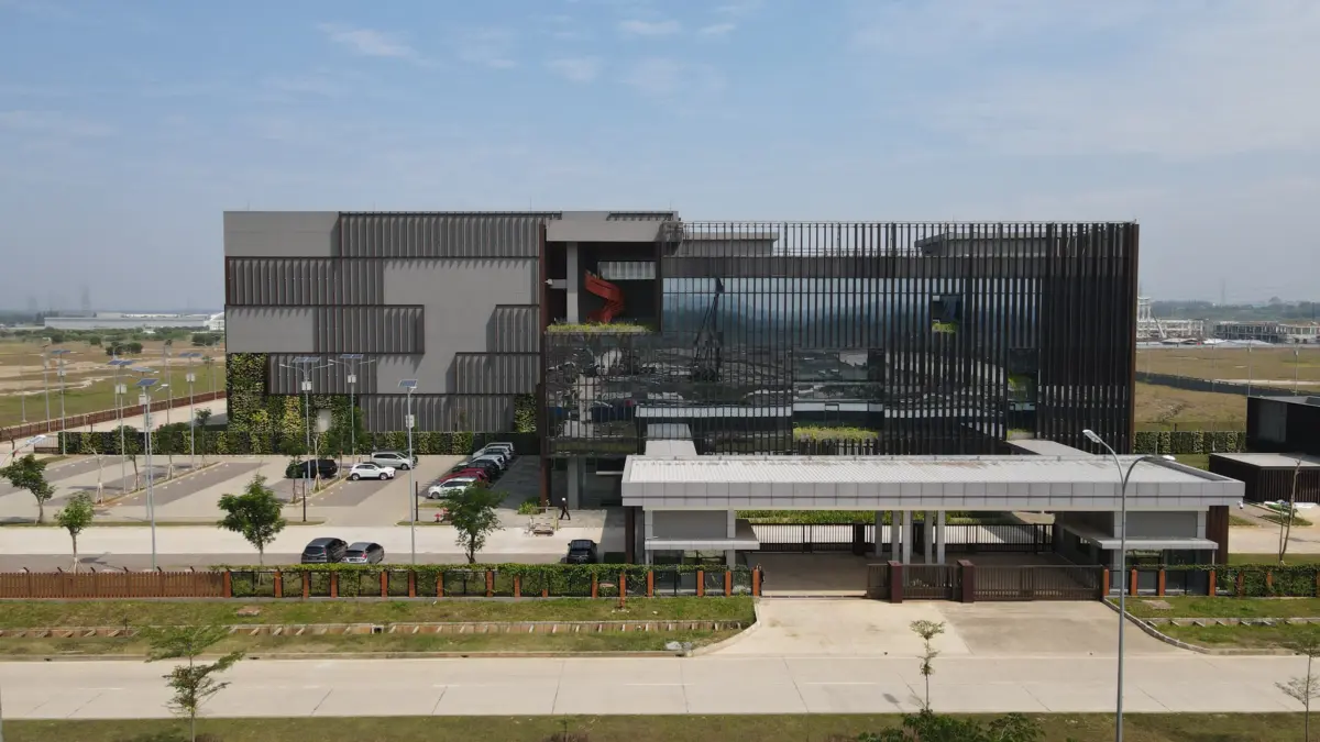 Sinergi Danantara, NeutraDC gandeng PLN Siapkan Ekspansi Hyperscale Data Center DATA CENTER