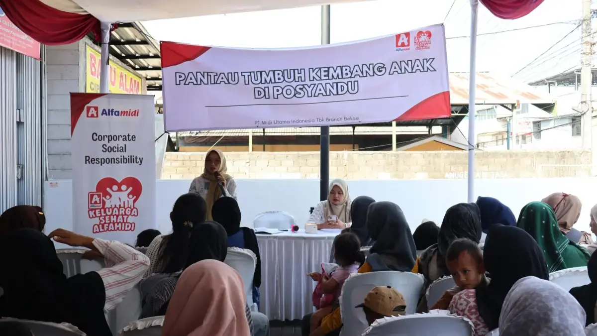 Edukasi 100 Keluarga di Sukabumi, Alfamidi Ajak Pantau Tumbuh Kembang Anak di Posyandu