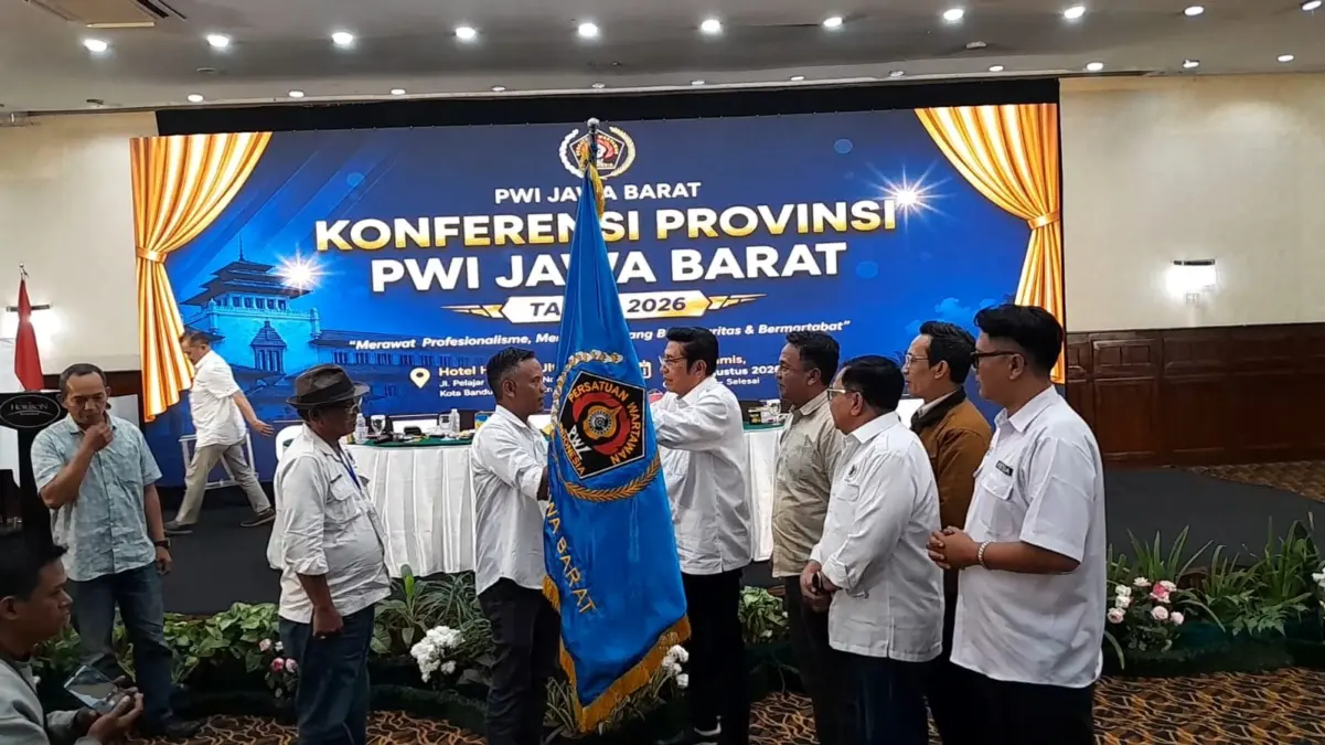 Tantan Sulthon Bukhawan Pimpin PWI Jabar 2026–2031, Oland Sibarani Kembali Nahkodai Dewan Kehormatan Tantan Sulthon Bukhawan Pimpin PWI Jabar 2026–2031, Oland Sibarani Kembali Nahkodai Dewan Kehormatan