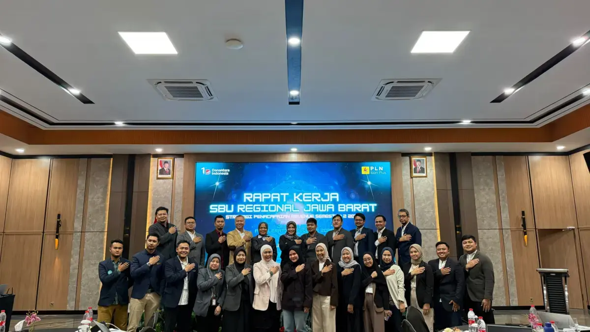 PLN Icon Plus SBU Jawa Barat Perkuat Strategi Semester II, Fokus pada Keandalan Layanan Fiber Optik rapat kerja