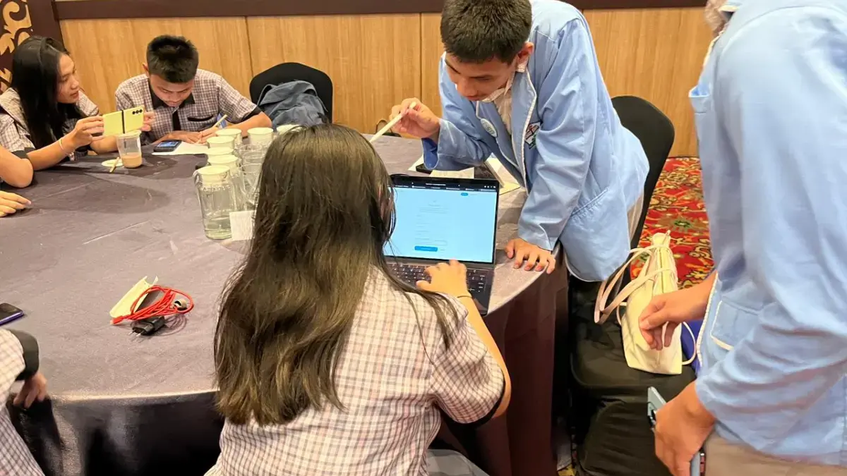 Telkom Hadirkan EduMind Wellbeing dan AI Camp di Makassar, Diikuti 350 Peserta TJSL Telkom