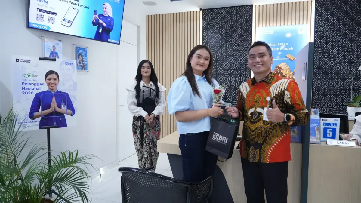 Wujud Apresiasi dan Senyum Hangat, Manajemen BRI Region 9 Bandung Sapa Nasabah Langsung di HPN 2026 HPN 2026