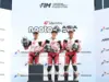 Naik podium