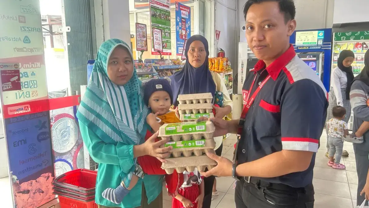Cegah Stunting di Kabupaten Bekasi, Alfamidi Kembali Salurkan Ribuan Telur