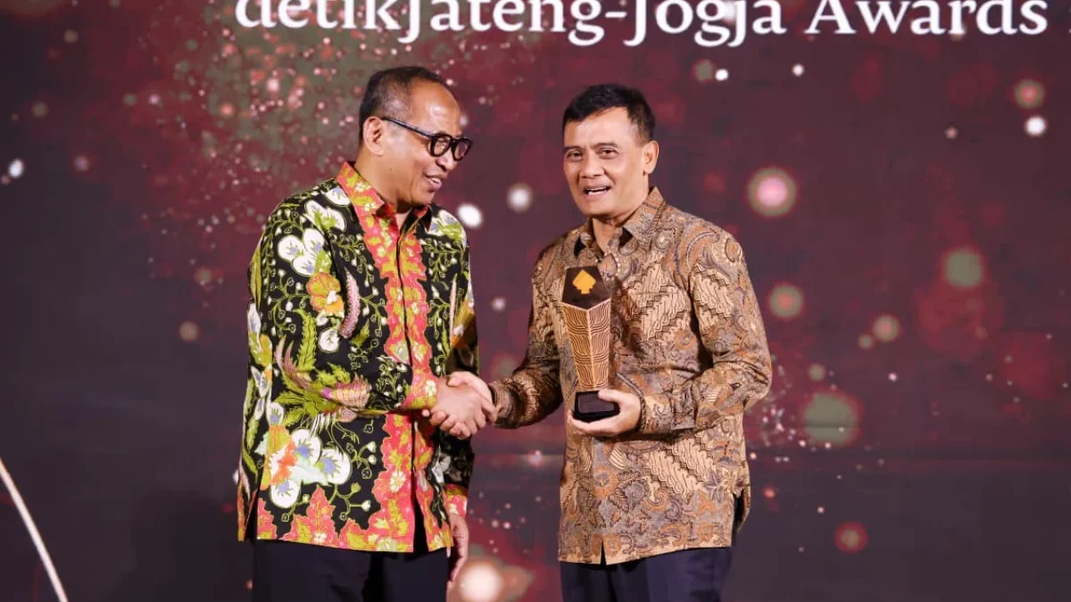 Raih Penghargaan Investasi, Ahmad Luthfi Sukses Pacu Ekonomi Jawa Tengah Raih Penghargaan Investasi, Ahmad Luthfi Sukses Pacu Ekonomi Jawa Tengah