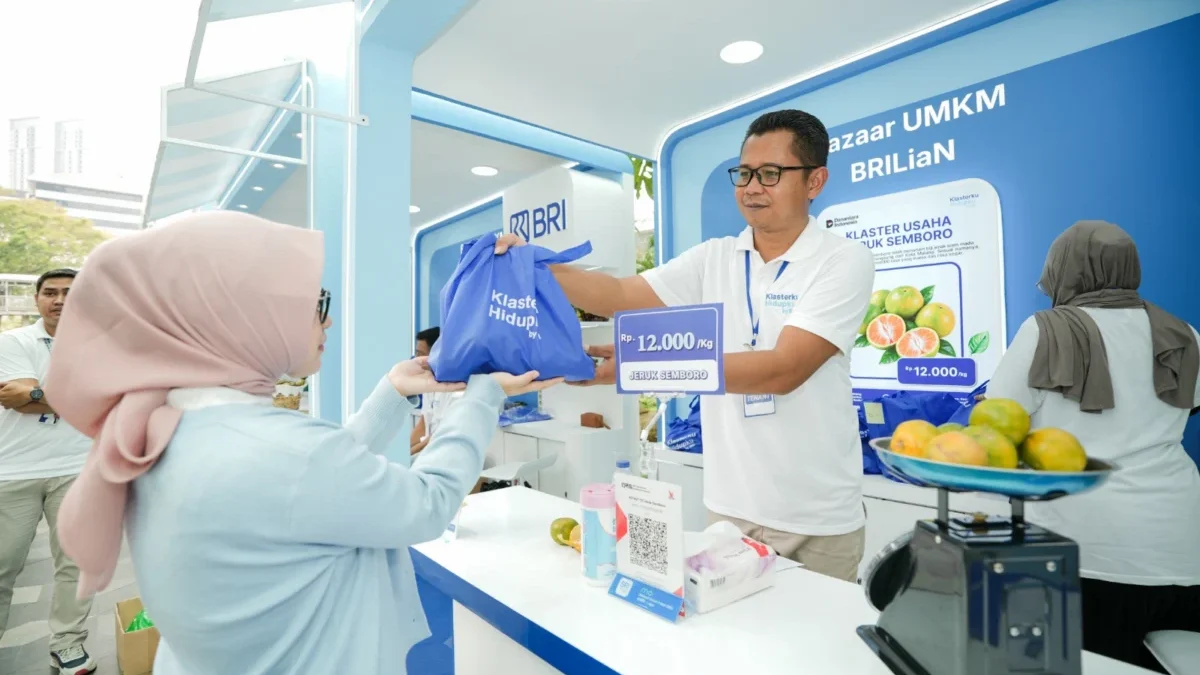 Merintis dari Sepada Motor, Kini Antoni Mampu Kirim hingga 3 Truk Sehari Berkat Pemberdayaan BRI Antoni, petani Jeruk Semboro, Jember, Jawa Timur.